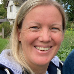 Claire Hollingsworth